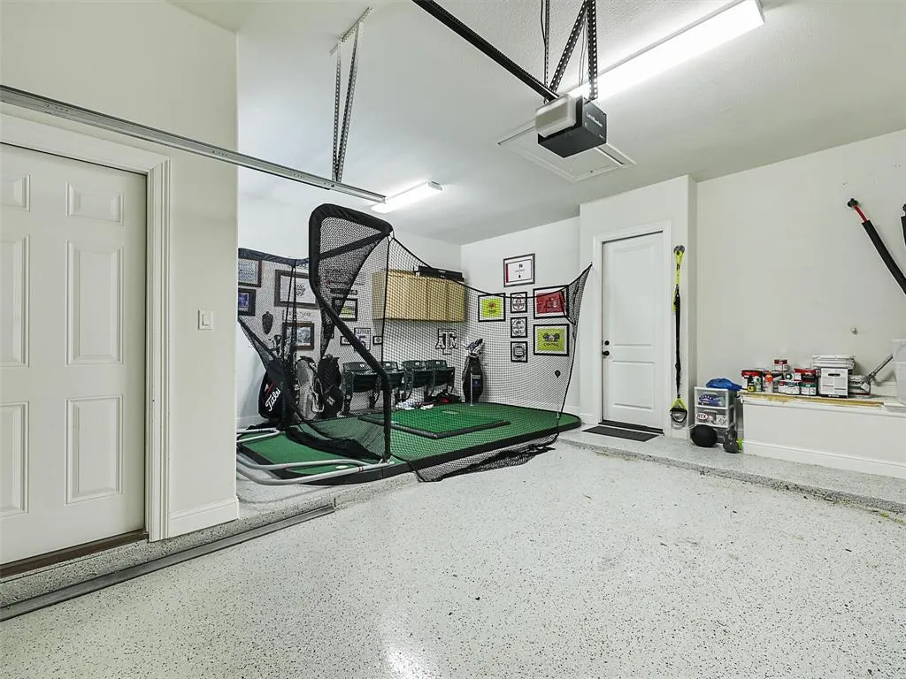 12921 Railhead Court