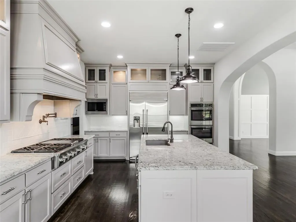 12921 Railhead Court