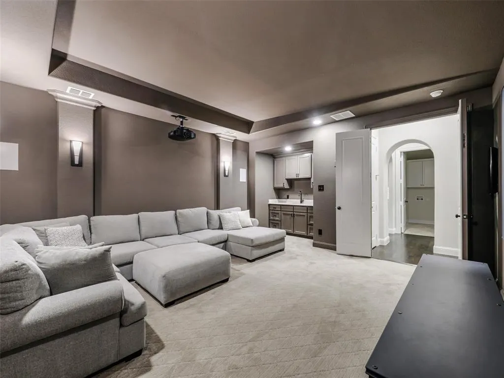 12921 Railhead Court