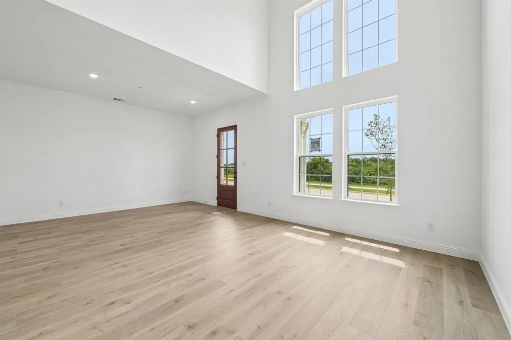 1374 Marsh Lane