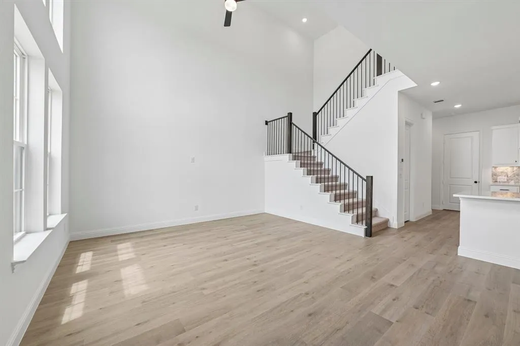 1374 Marsh Lane