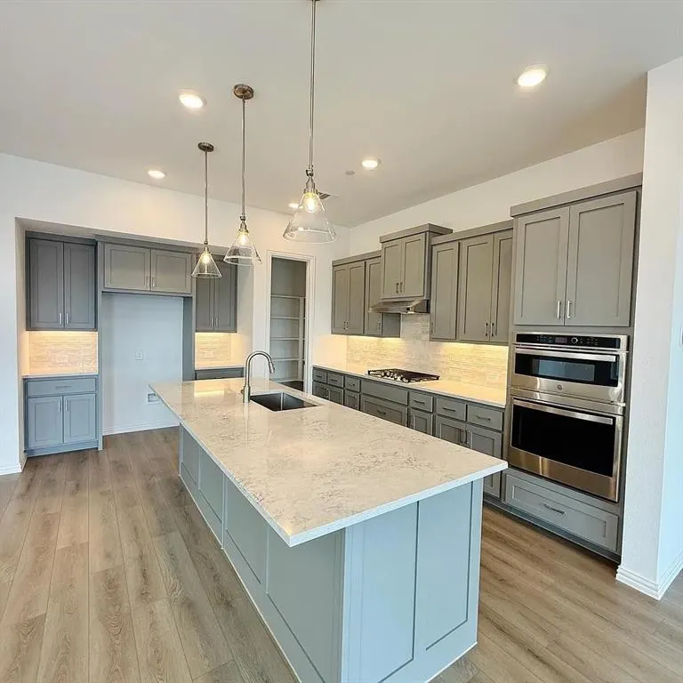 1225 Doris May Drive