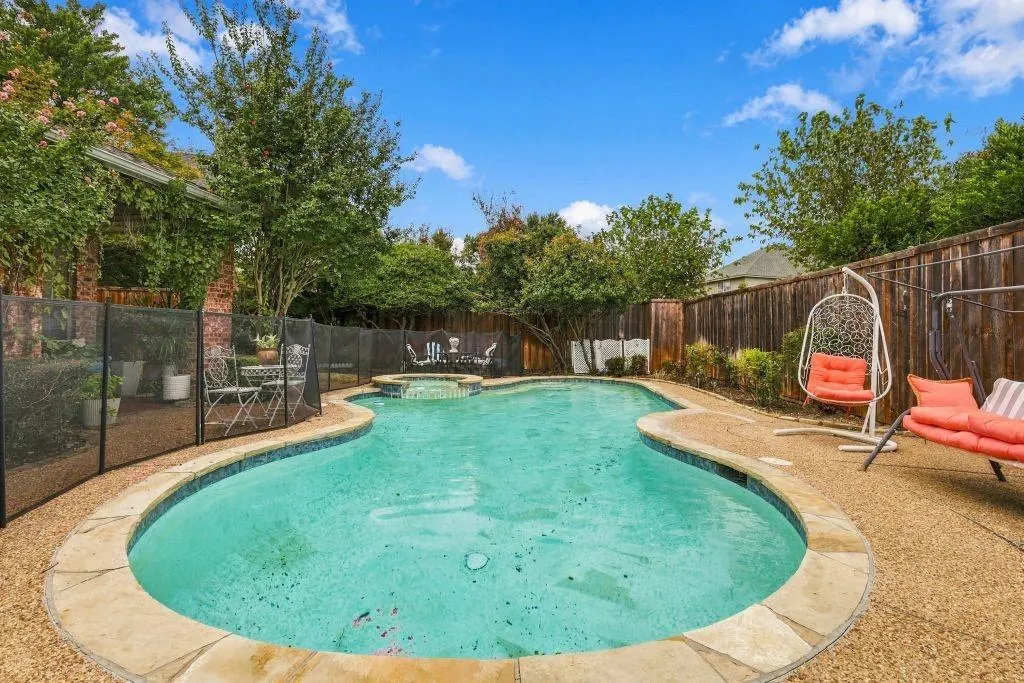 7420 Casper Drive