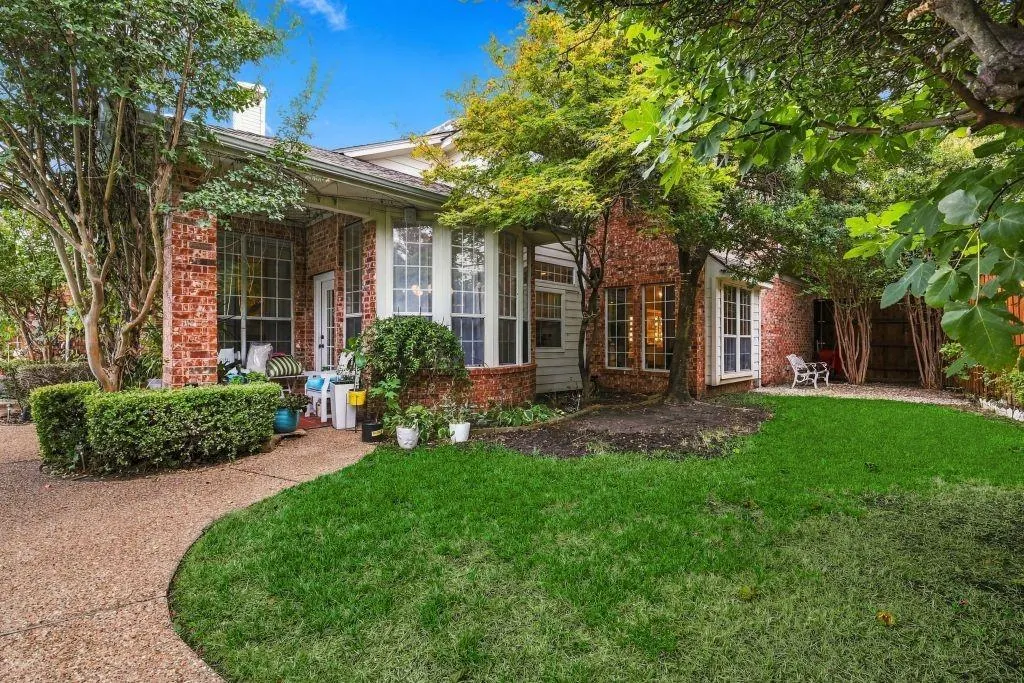 7420 Casper Drive