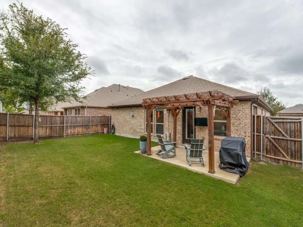 1206 Freestone Drive