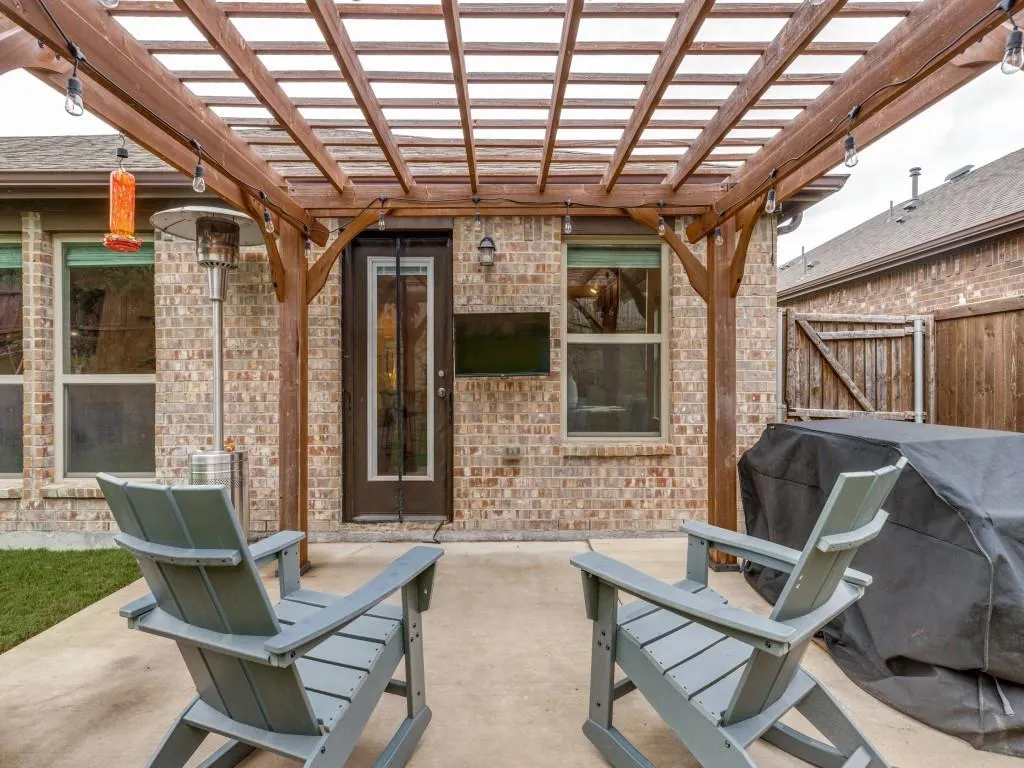 1206 Freestone Drive