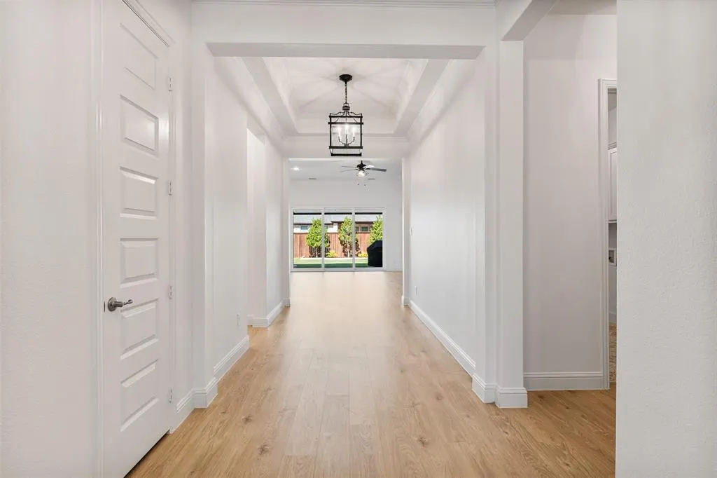 2625 Somerset Lane