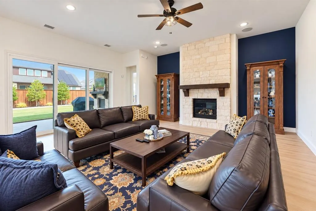 2625 Somerset Lane