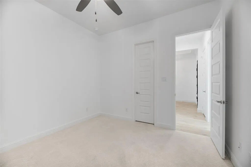 2625 Somerset Lane