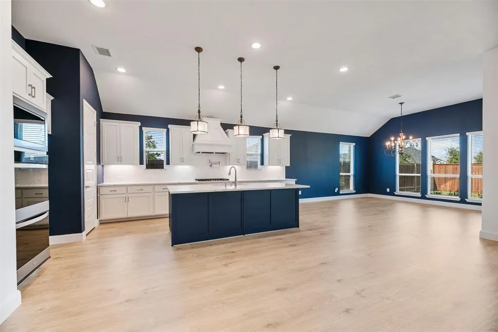 2625 Somerset Lane