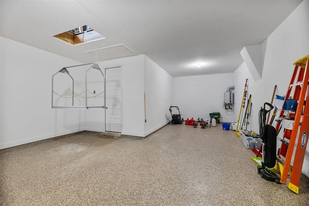 2625 Somerset Lane