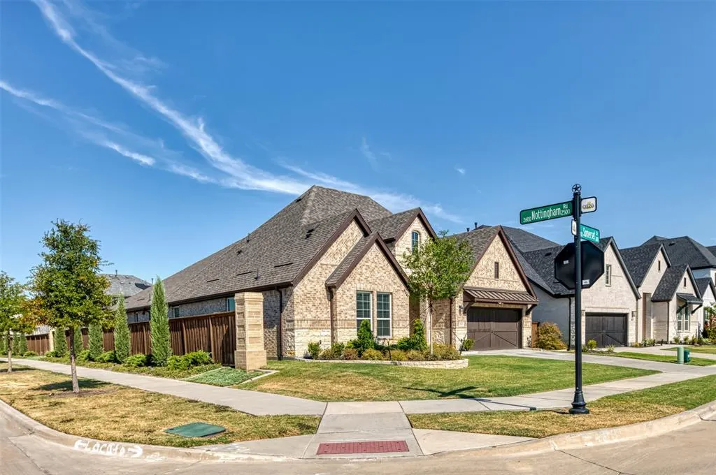 2625 Somerset Lane