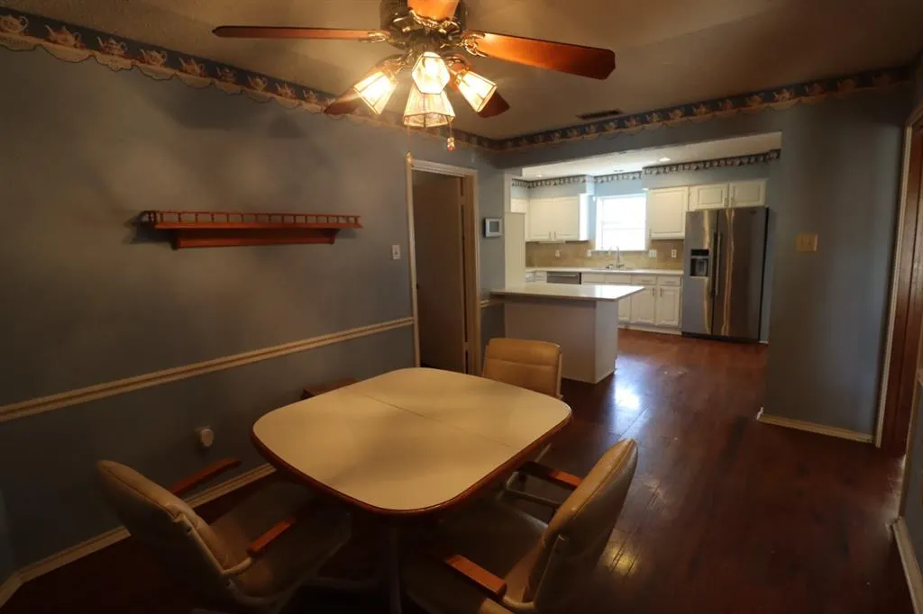 3709 Racquet Court