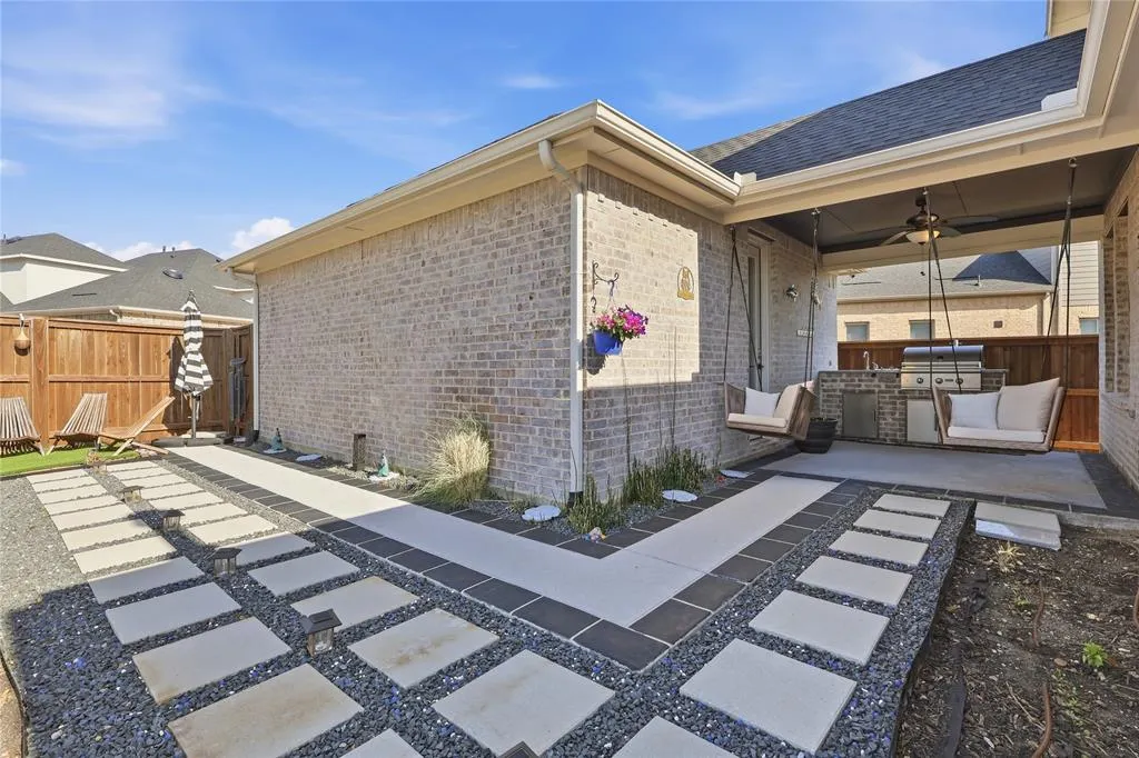 3201 Casa Blanca Street