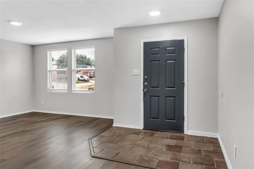 9641 Euclid Drive