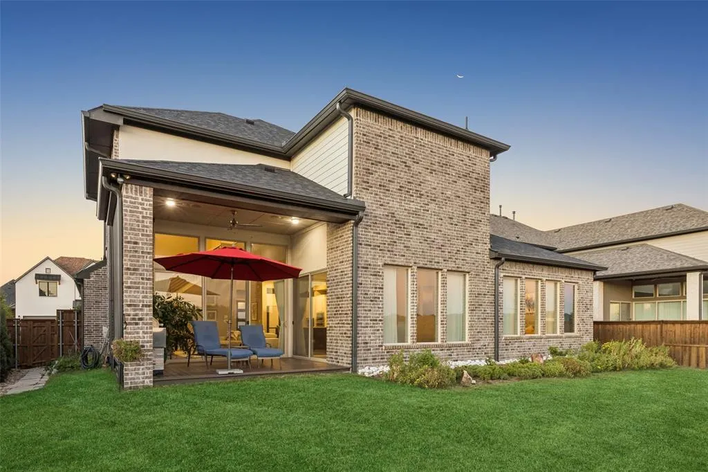 4151 Woodbine Lane