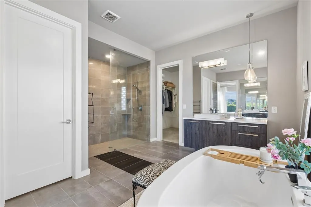 4151 Woodbine Lane