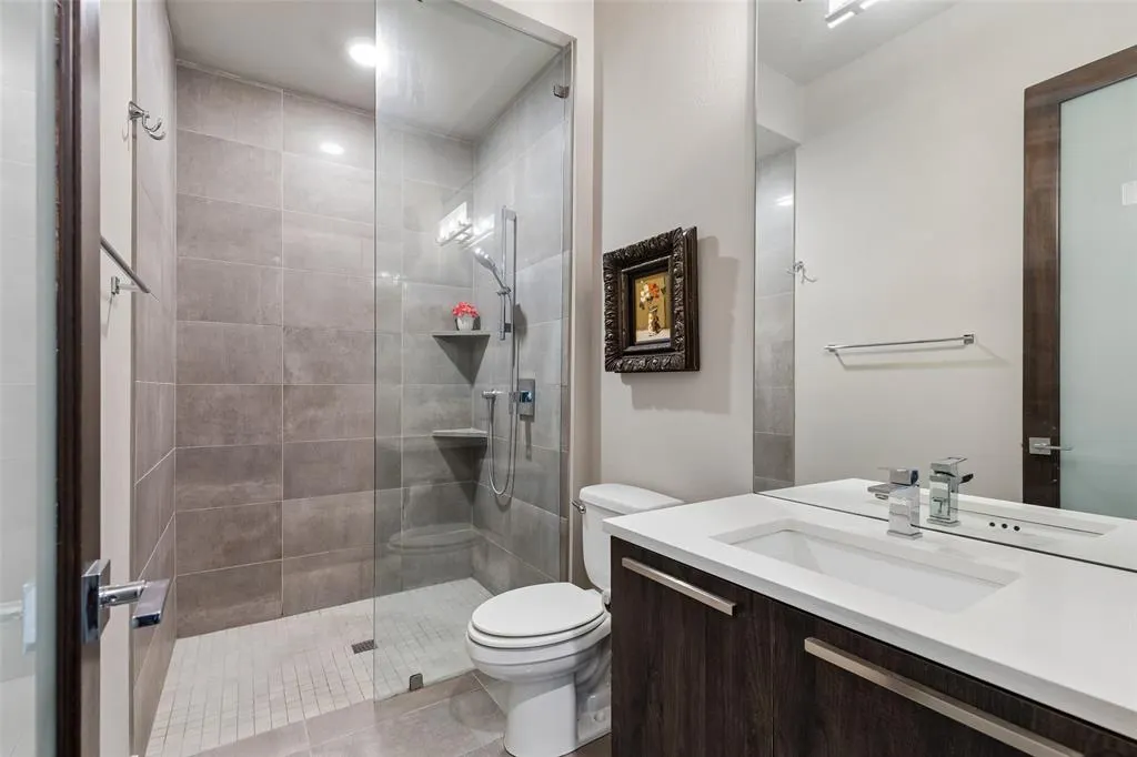 4151 Woodbine Lane