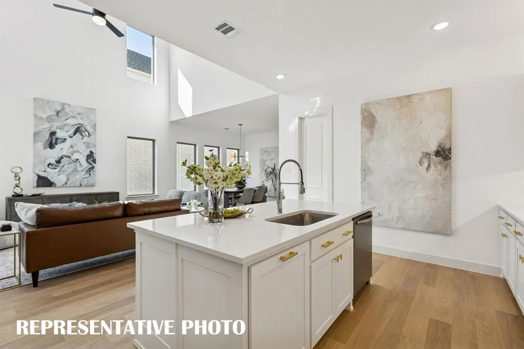 1306 Misted Mews