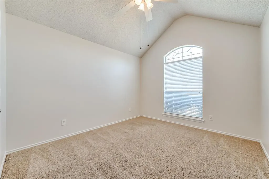 10121 Cambridge Drive