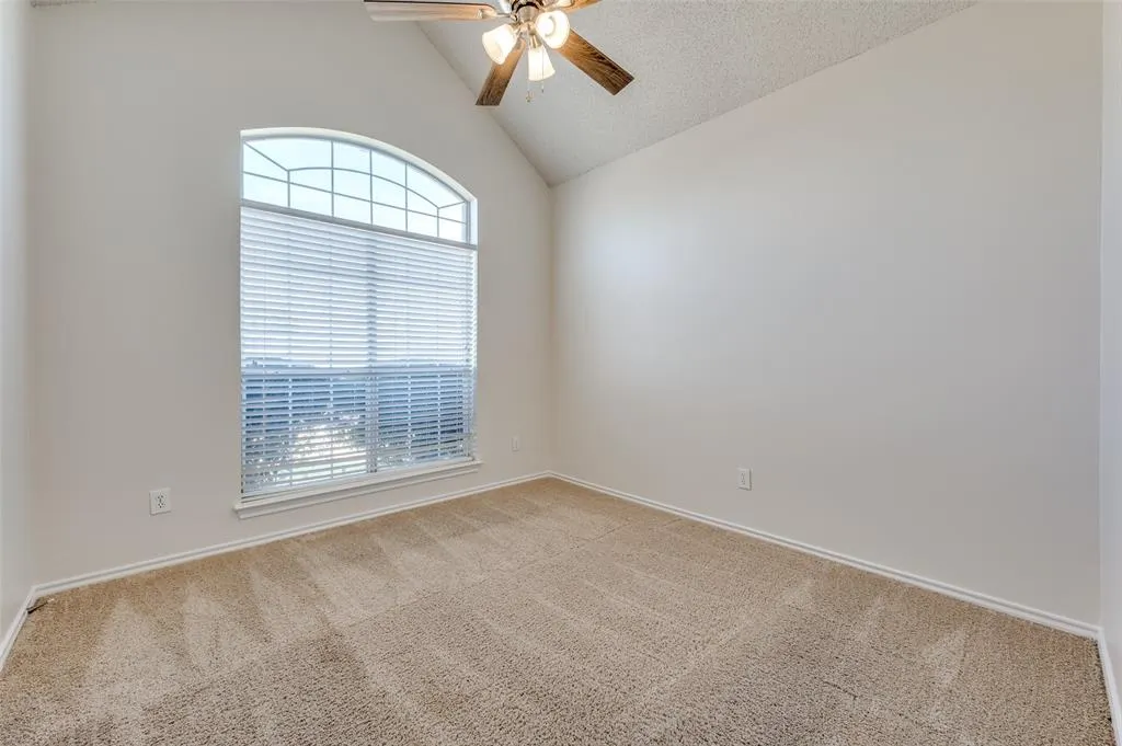 10121 Cambridge Drive