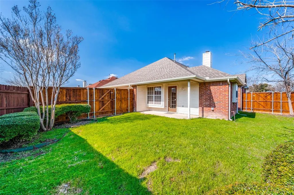 10121 Cambridge Drive