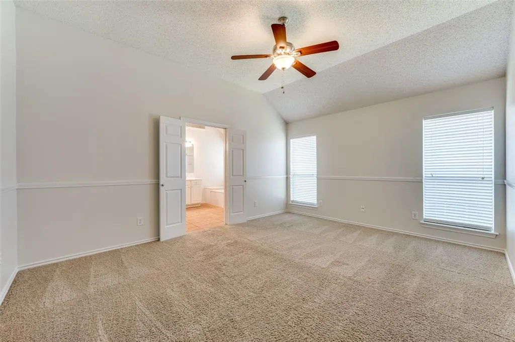 10121 Cambridge Drive