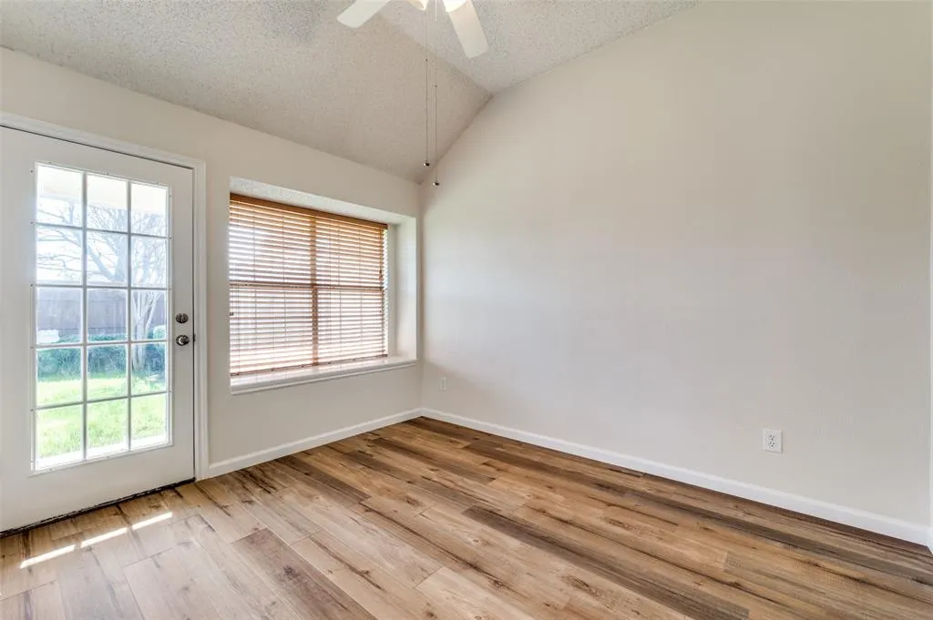 10121 Cambridge Drive