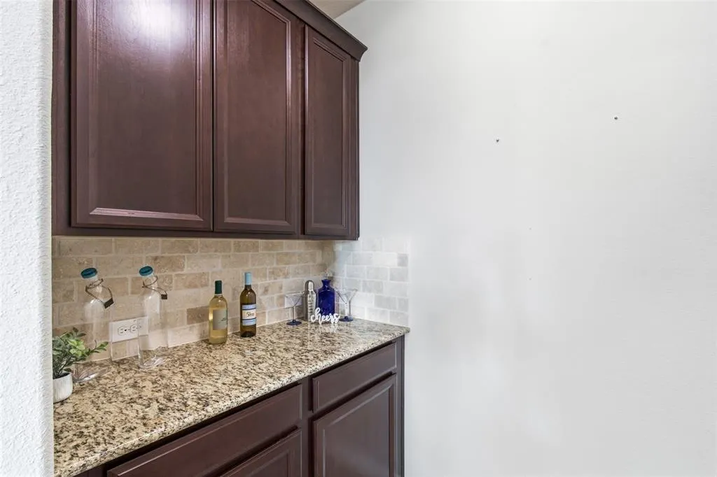 1112 Lake Cypress Lane