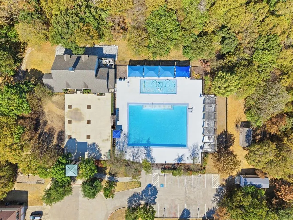 1112 Lake Cypress Lane