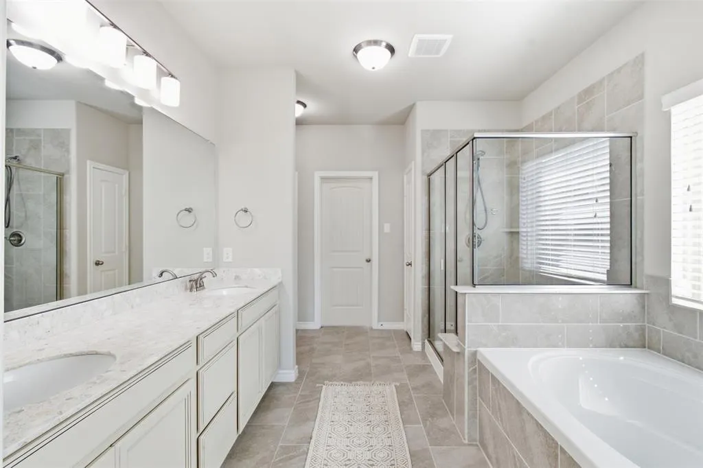 1112 Lake Cypress Lane