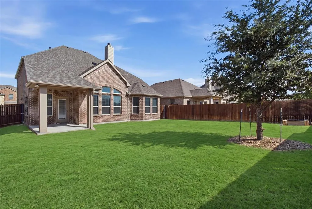 1112 Lake Cypress Lane