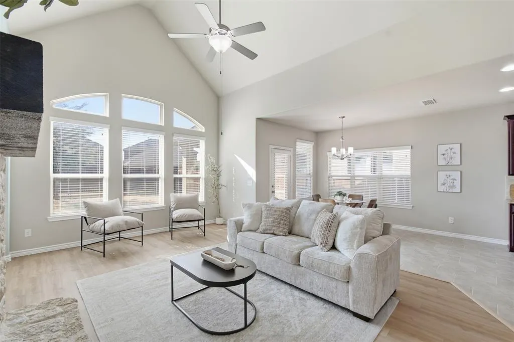 1112 Lake Cypress Lane