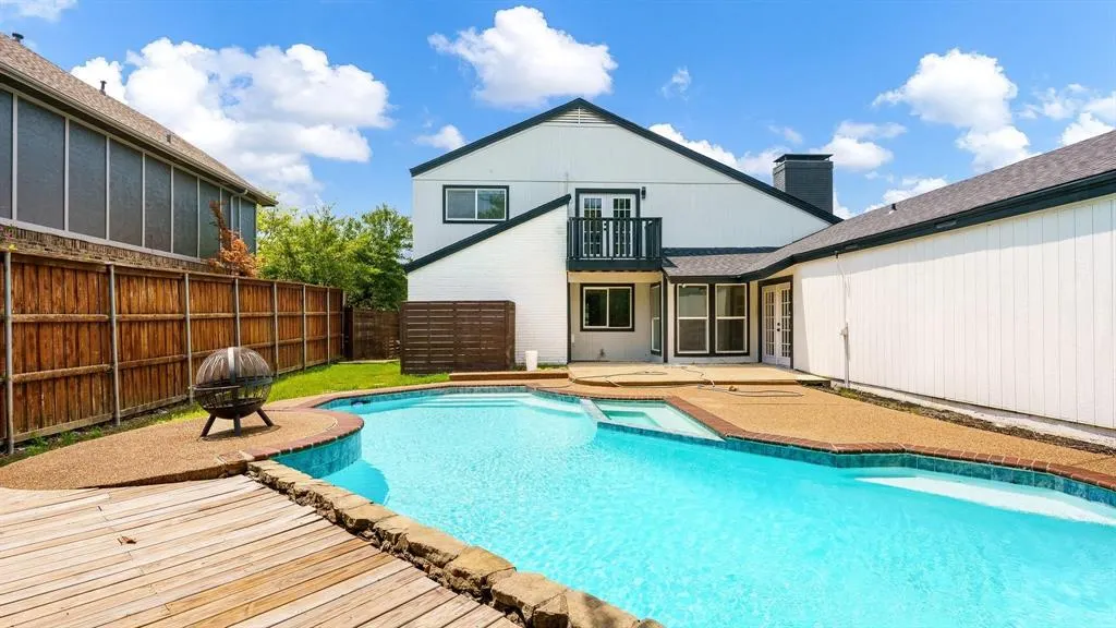 2616 Ellis Court
