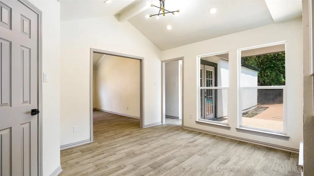 2616 Ellis Court