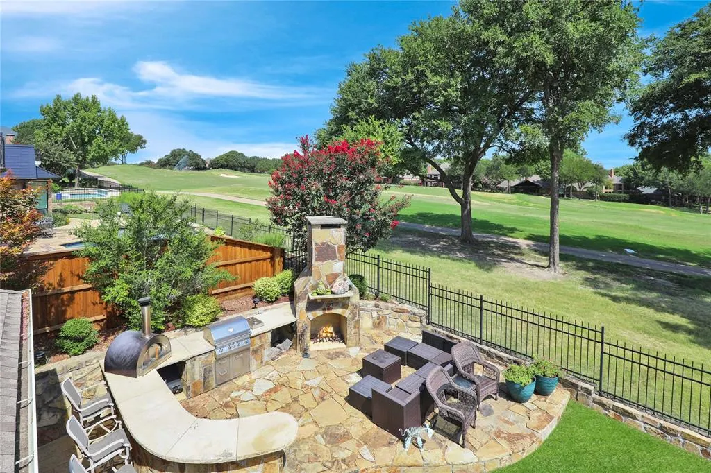 1204 Hills Creek Drive