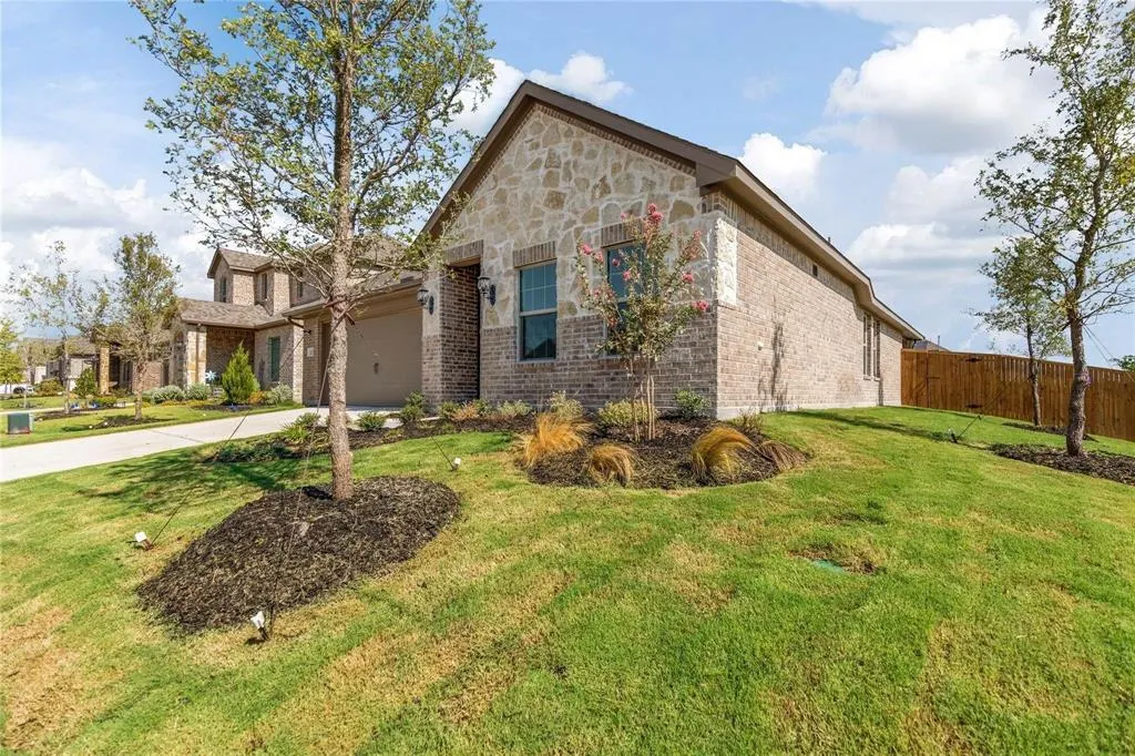 1253 Carinna Drive