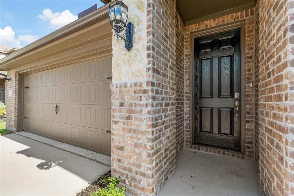 1253 Carinna Drive