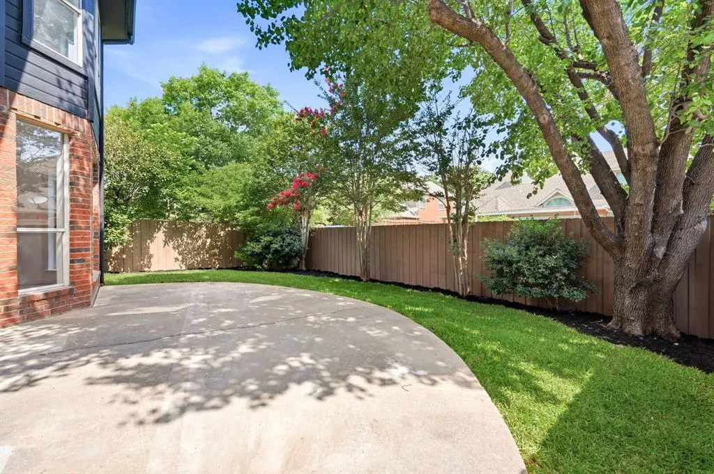 2025 Houlton Lane