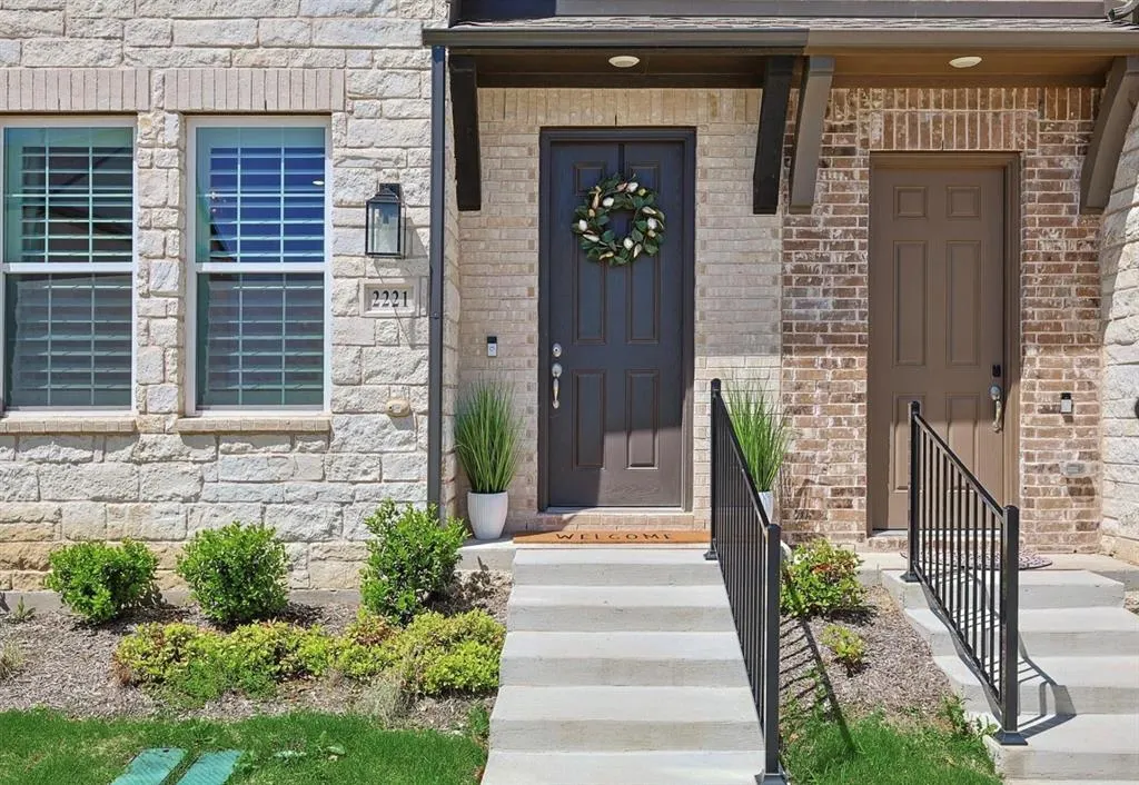 2221 Adena Springs Drive