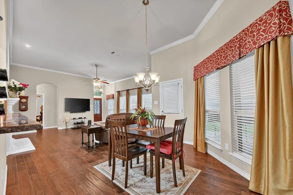 1824 Harlequin Place