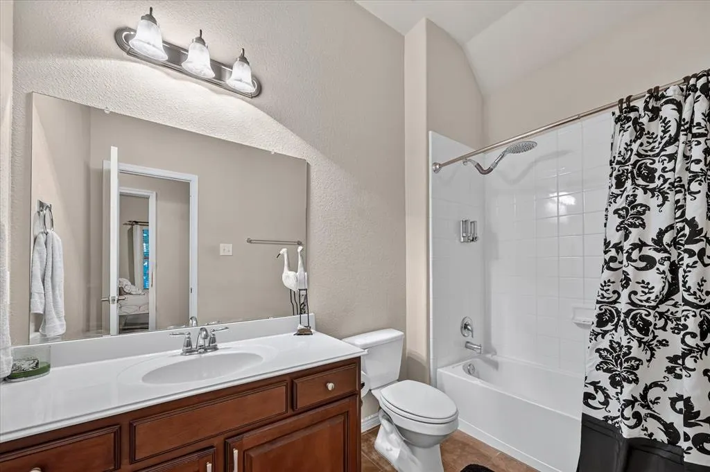 1824 Harlequin Place