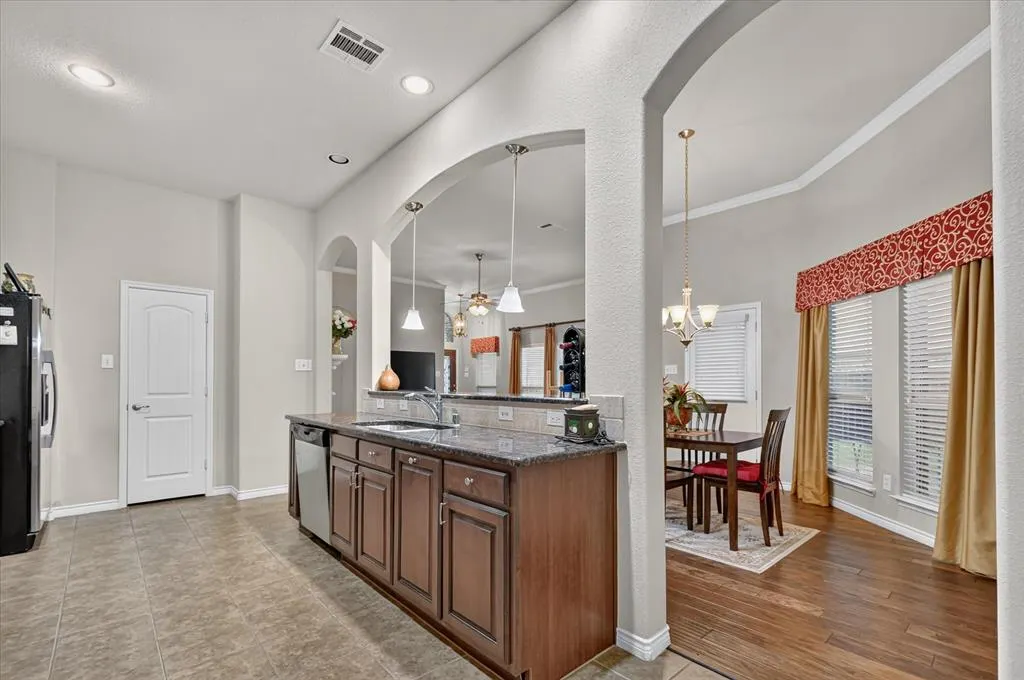 1824 Harlequin Place