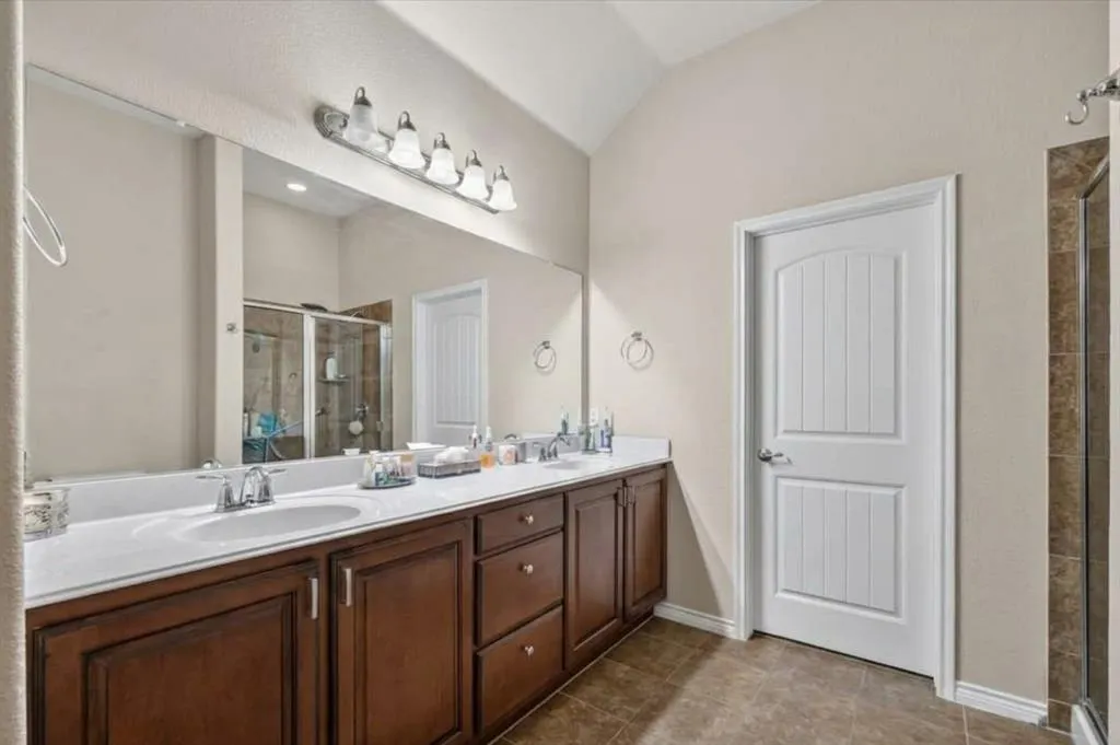 1824 Harlequin Place