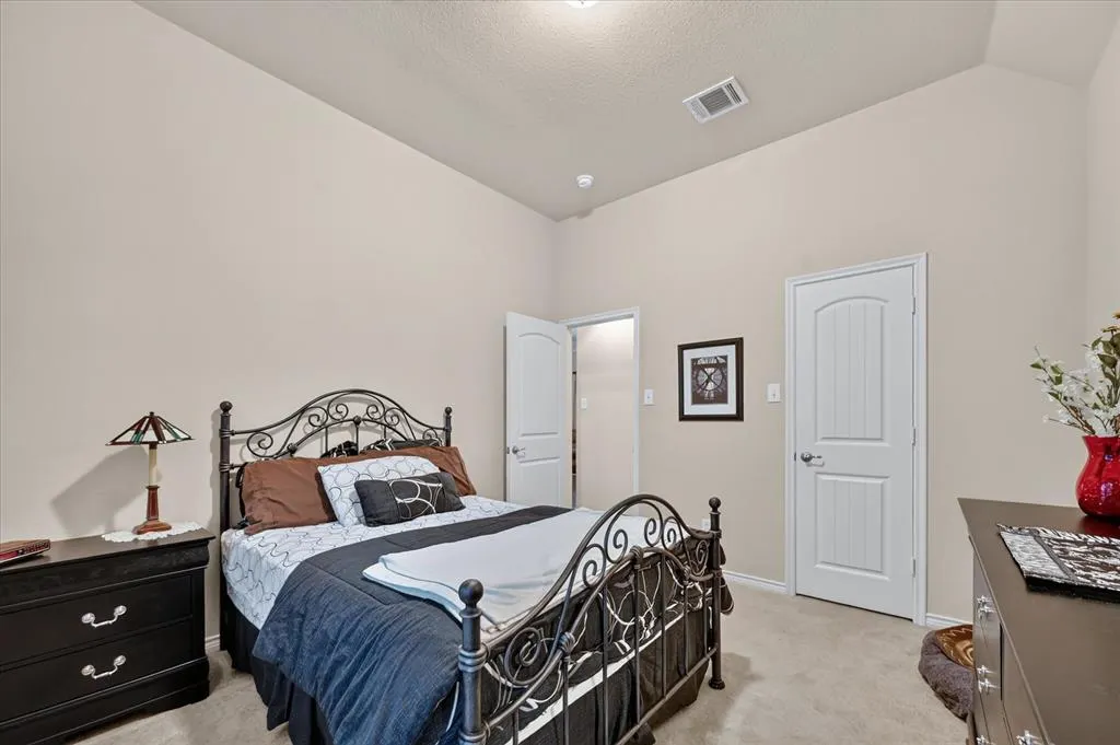 1824 Harlequin Place