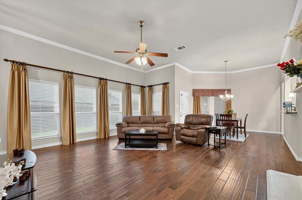 1824 Harlequin Place