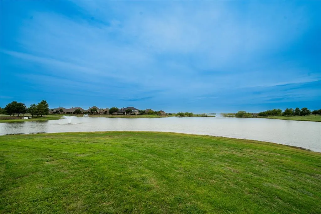 1262 Roma Drive