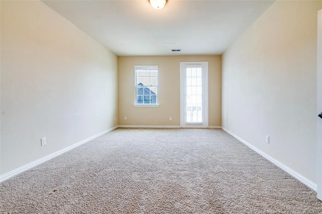 1262 Roma Drive
