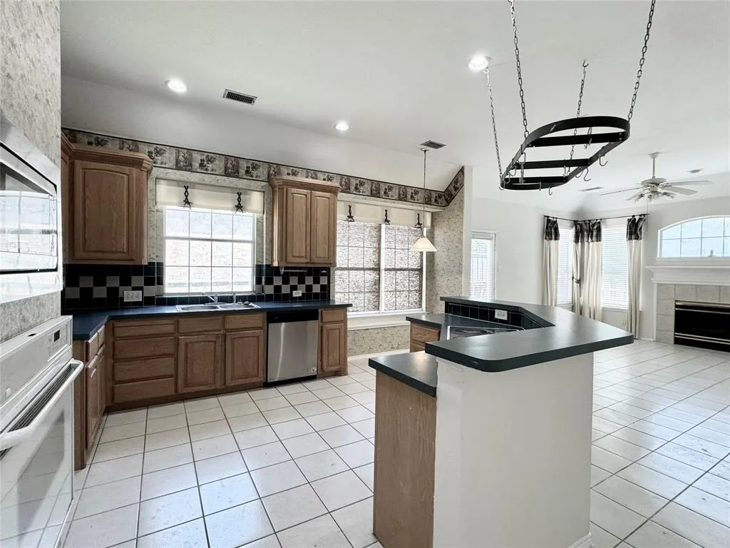 4704 Rockcreek Lane