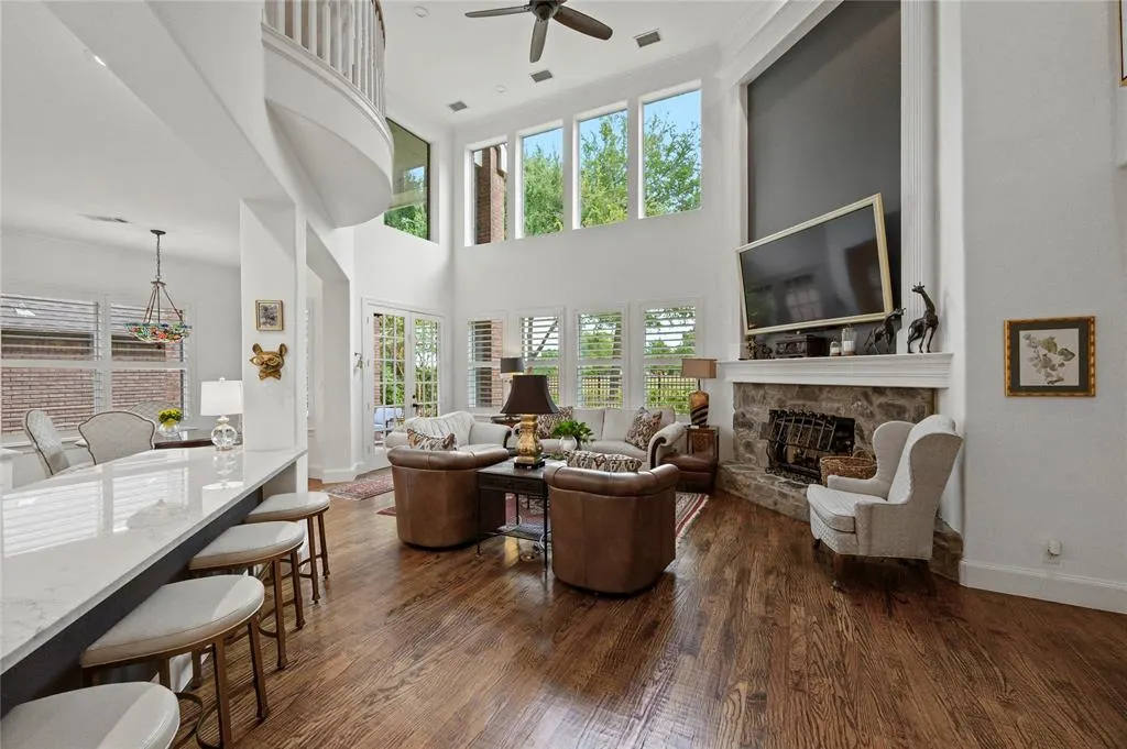 2005 Hillcrest Court